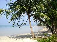 het strand direct voor de Siam Bay villas